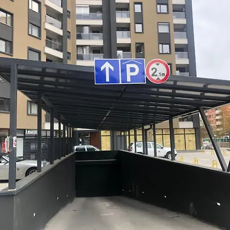 Porta Leks Apartment, Self Check-in, Own Parking 아파트 스코페