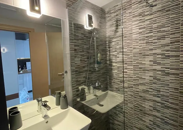 Porta Leks Apartment, Self Check-in, Own Parking * Skopje